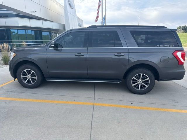 Used 2019 Ford Expedition Max XLT w/ Equipment Group 202A AWD/4WD image 6