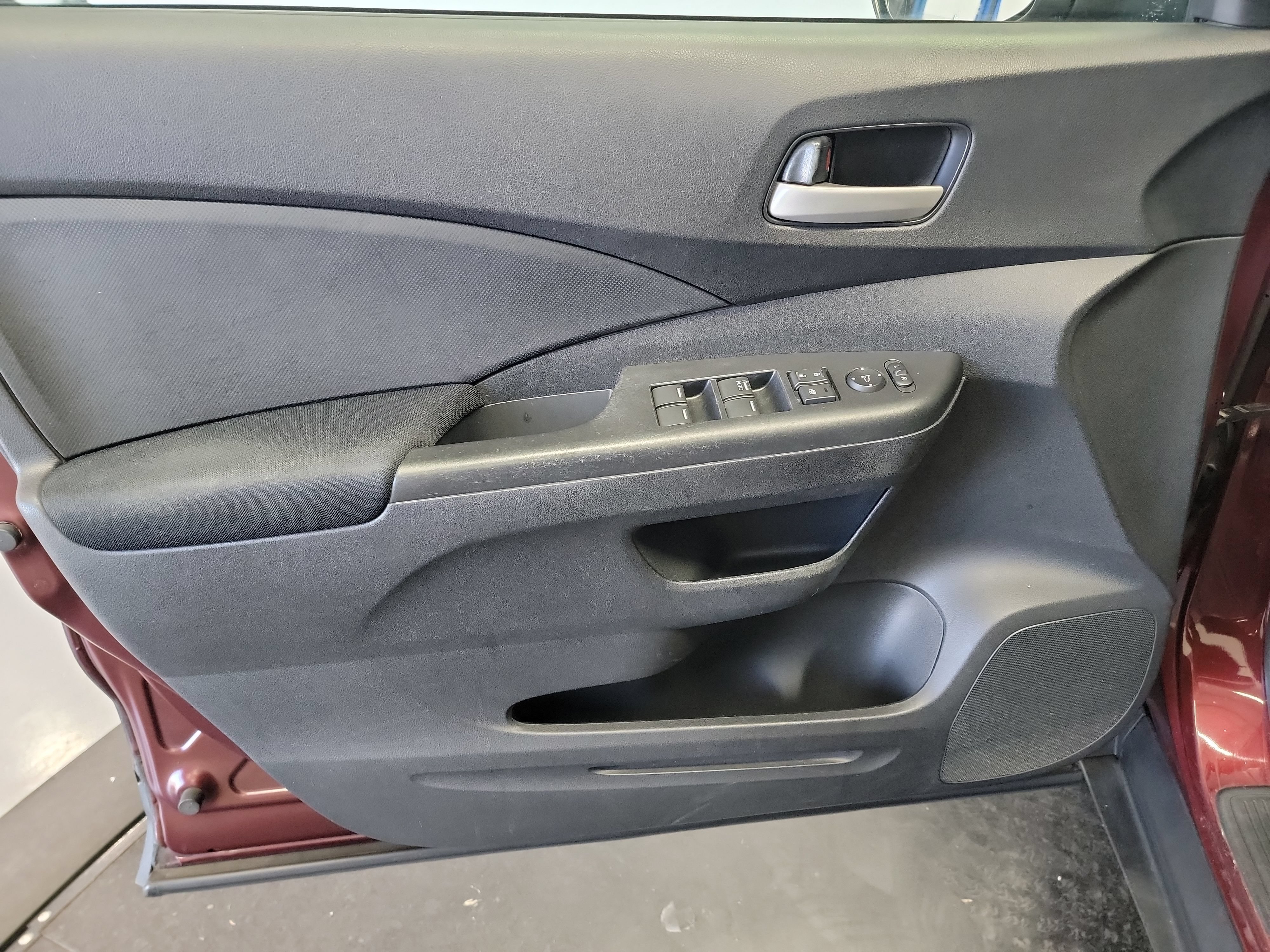 Used 2016 Honda CR-V SE image 13