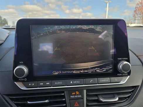 Used 2022 Nissan Altima 2.5 SR image 12