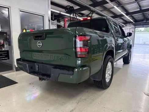 Used 2023 Nissan Frontier SV w/ SV Convenience Package RWD image 2