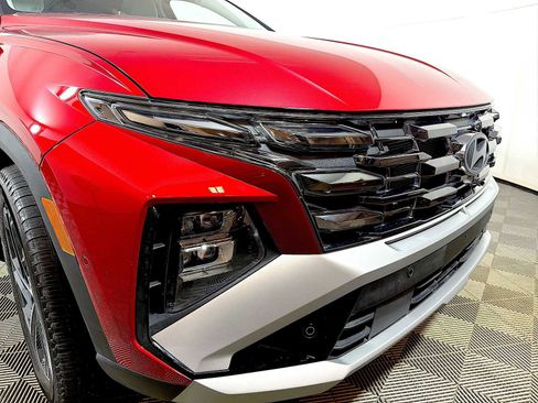 Used 2025 Hyundai Tucson Limited image 25