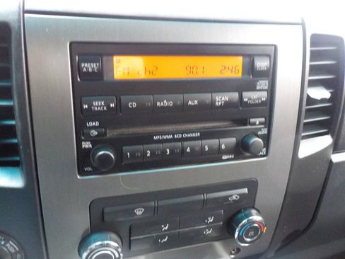 Used 2012 Nissan Titan SV w/ SV Value Truck Pkg image 21