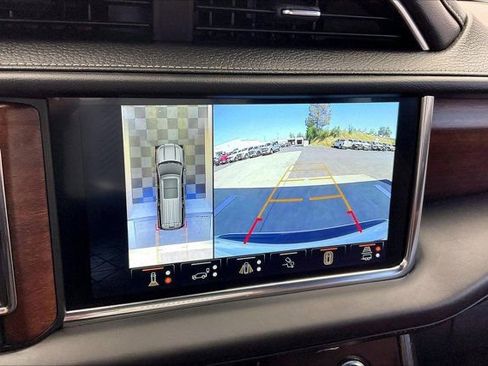 Used 2023 GMC Yukon Denali Ultimate AWD/4WD image 23
