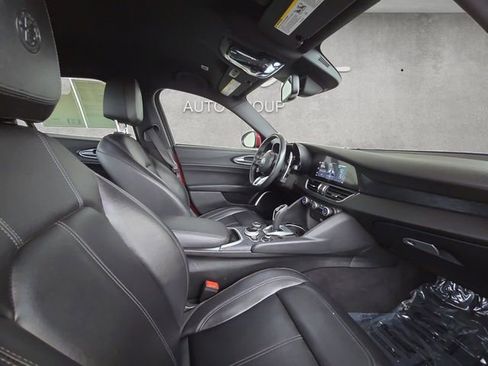 Used 2023 Alfa Romeo Giulia Sprint image 24