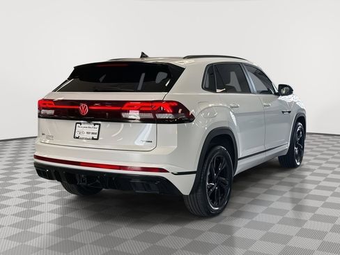 New 2026 Volkswagen Atlas Cross Sport SEL R-Line AWD/4WD image 5