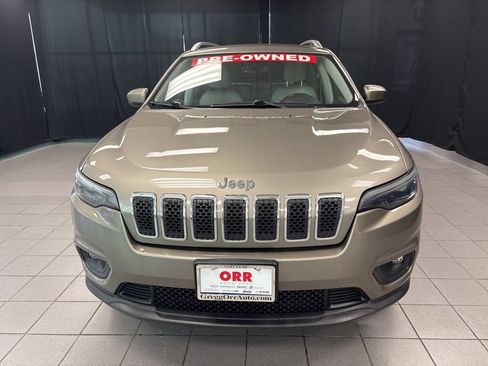 Used 2020 Jeep Cherokee Latitude Plus w/ Comfort/Convenience Group AWD/4WD image 11