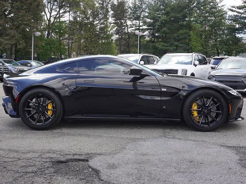 Used 2020 Aston Martin V8 Vantage Coupe RWD image 16