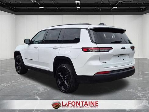 Used 2024 Jeep Grand Cherokee L Altitude AWD/4WD image 3