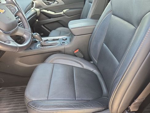 Used 2019 Chevrolet Traverse Premier w/ Driver Confidence II Package FWD image 15