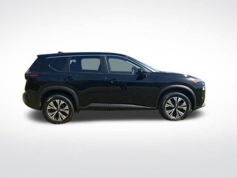 Used 2023 Nissan Rogue SV image 4