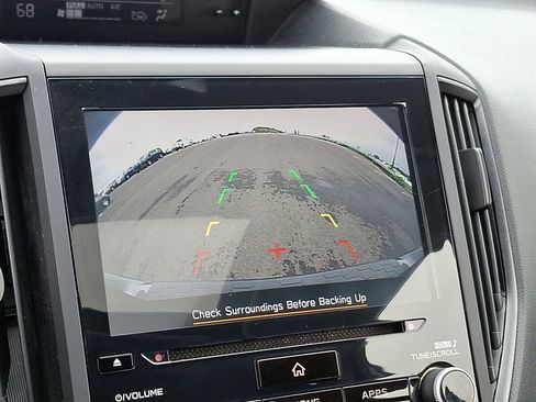 Used 2022 Subaru Crosstrek 2.5i Sport w/ Moonroof Package image 19