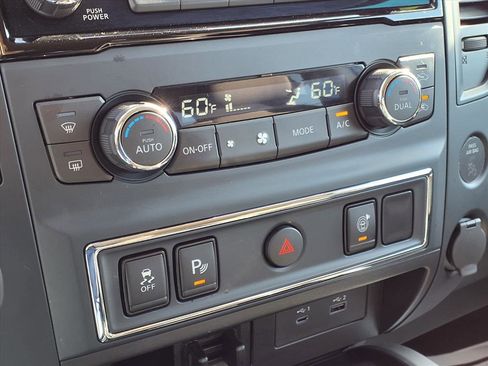 Certified 2024 Nissan Titan SV w/ SV Convenience Package image 7