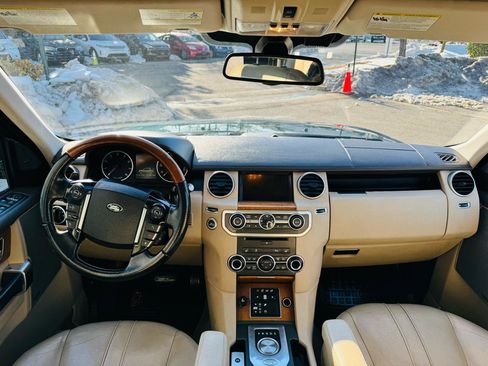 Used 2016 Land Rover LR4 HSE image 21