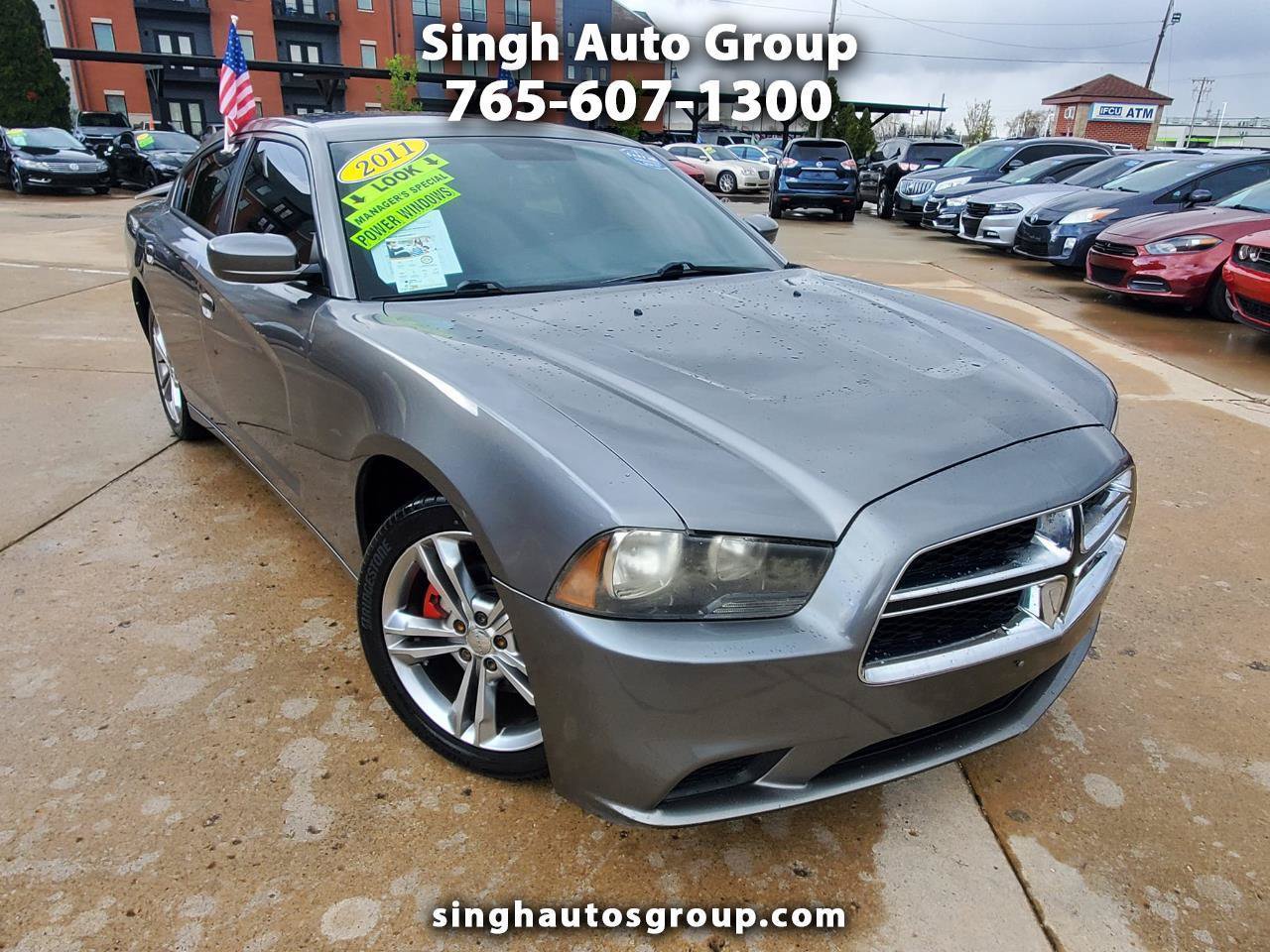 Used 2011 Dodge Charger SE RWD image 1