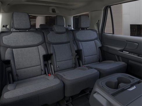 New 2025 Ford Expedition Active image 11