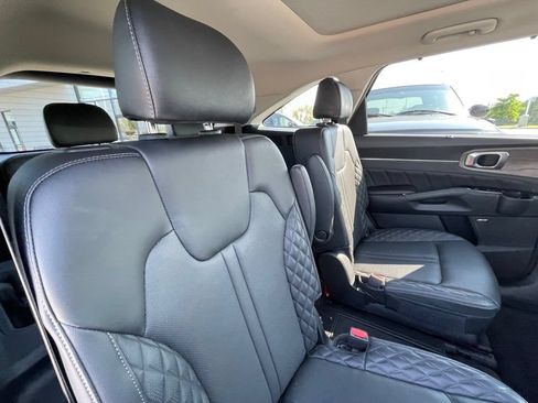 Used 2023 Kia Sorento SX Prestige AWD/4WD image 31