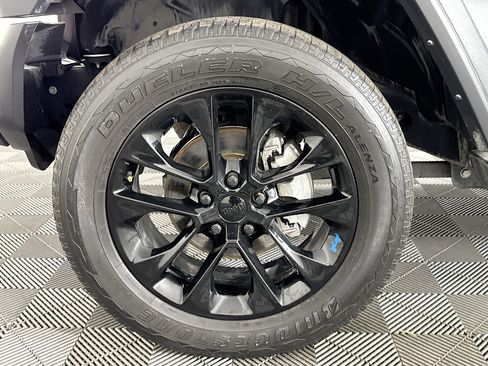 Used 2023 Jeep Wrangler Sport image 33