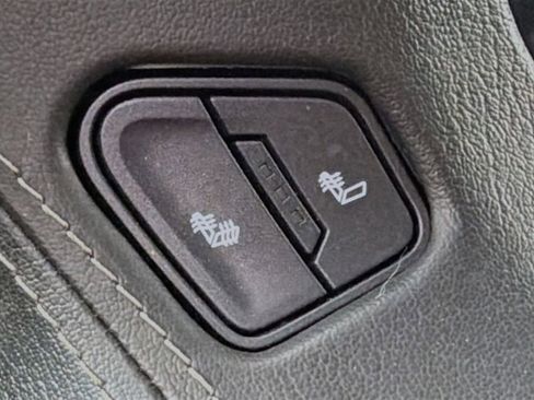 Used 2019 GMC Yukon SLT w/ HD Trailering Package image 22