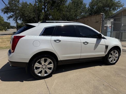 Used 2016 Cadillac SRX Luxury w/ Driver Awareness Package FWD image 13