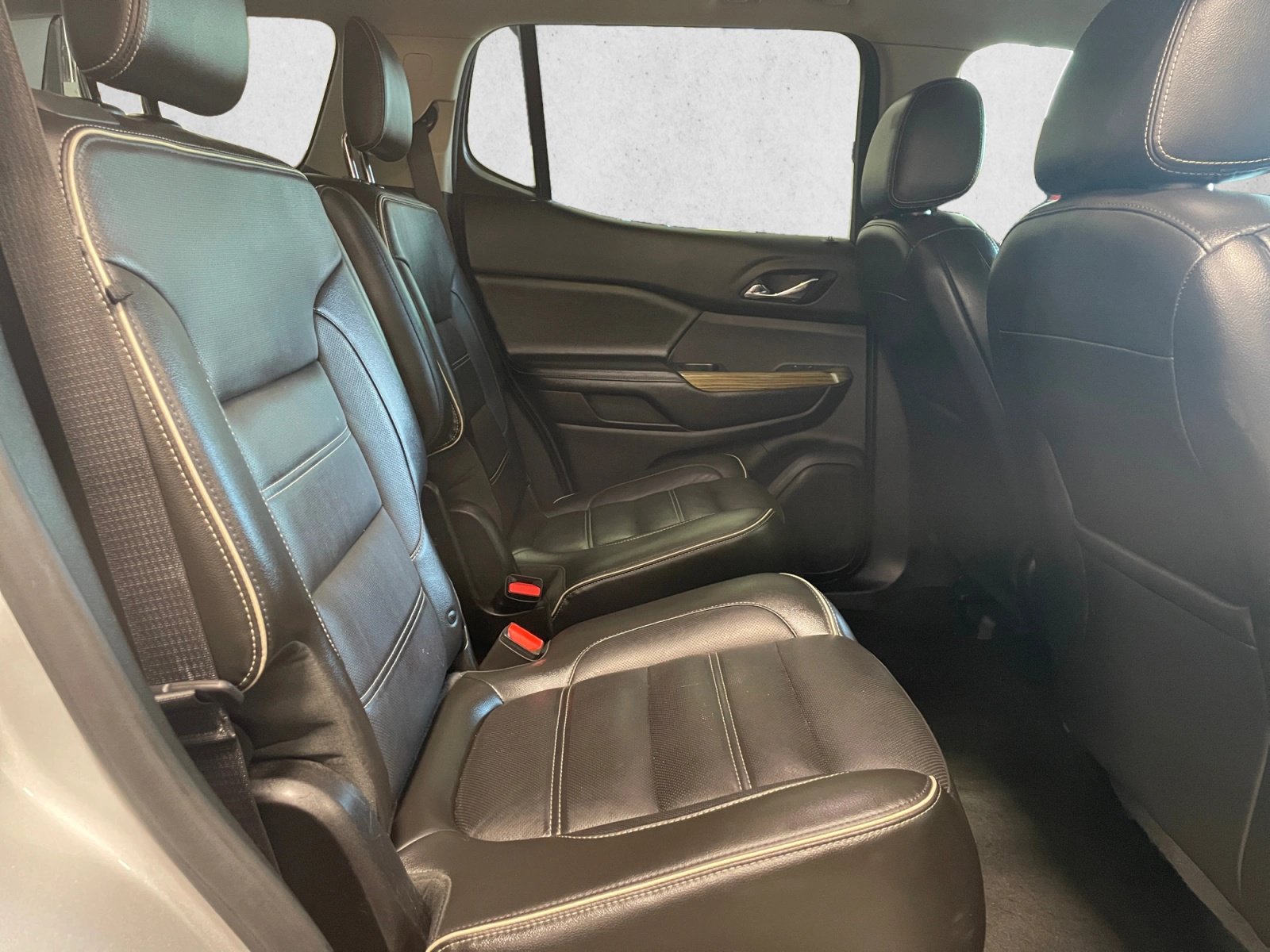 Used 2019 GMC Acadia Denali AWD/4WD image 25