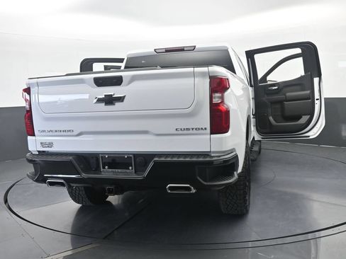 Used 2024 Chevrolet Silverado 1500 Custom Trail Boss AWD/4WD image 79