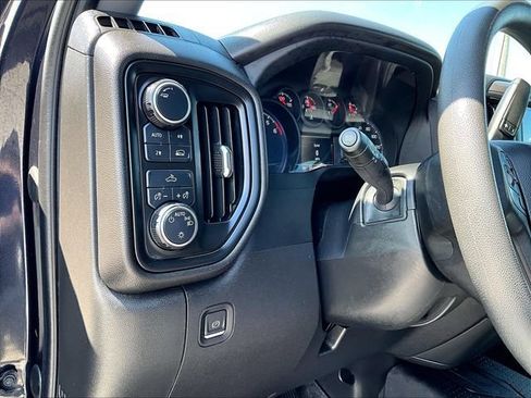 Used 2023 Chevrolet Silverado 1500 Custom AWD/4WD image 30