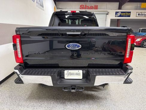 Used 2023 Ford F250 Lariat w/ Lariat Ultimate Package AWD/4WD image 38