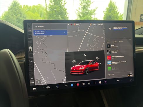 Used 2024 Tesla Model S Plaid AWD/4WD image 37