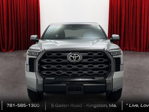 Used 2023 Toyota Tundra Platinum AWD/4WD image 2