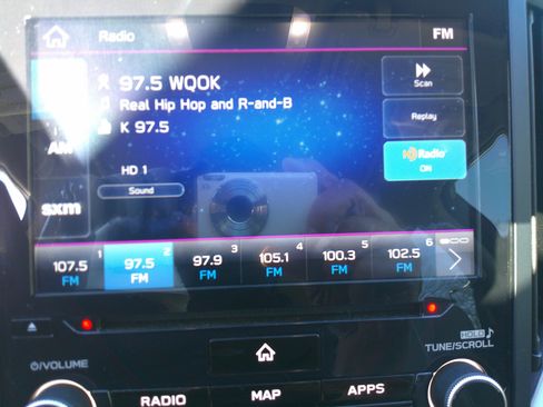 Used 2020 Subaru Forester Limited image 24