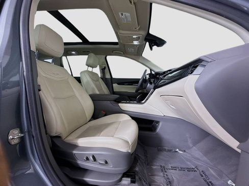 Used 2022 Cadillac XT6 Premium Luxury image 27