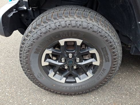 Used 2024 Jeep Wrangler Unlimited Rubicon 4xe AWD/4WD image 5