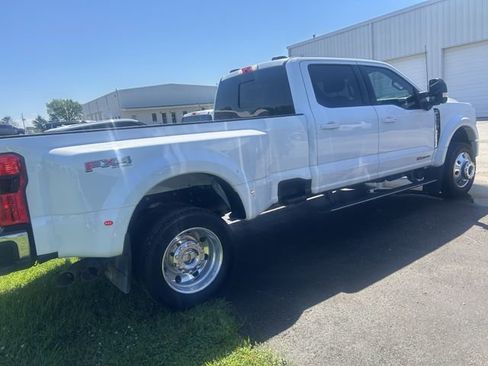 Used 2024 Ford F450 Lariat w/ Lariat Ultimate Package AWD/4WD image 3