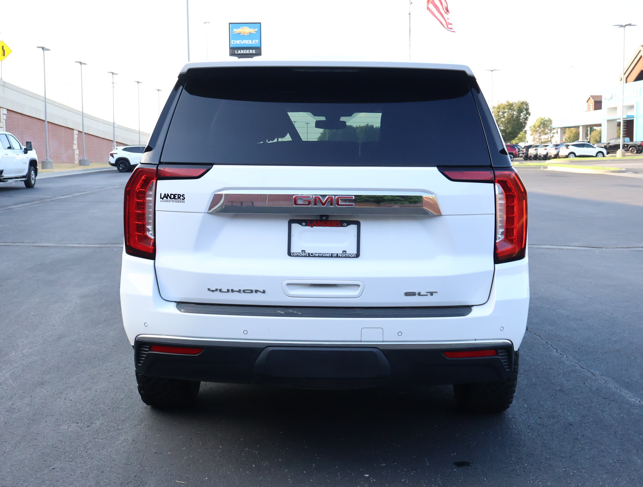 Used 2022 GMC Yukon SLT w/ SLT Premium Package AWD/4WD image 33