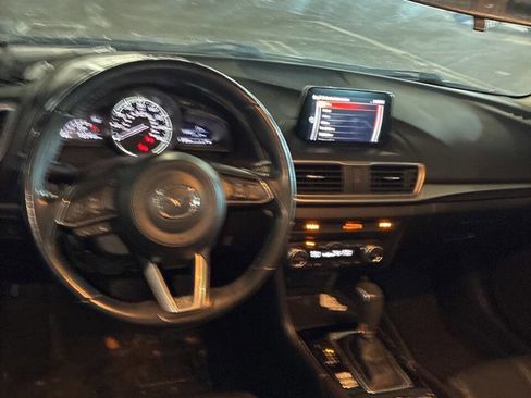 Used 2017 MAZDA MAZDA3 Touring image 15