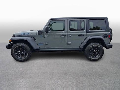 Used 2023 Jeep Wrangler Unlimited w/ Cold Weather Group AWD/4WD image 7