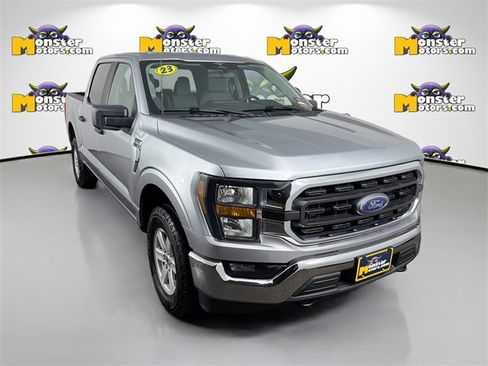 Used 2023 Ford F150 XLT image 3