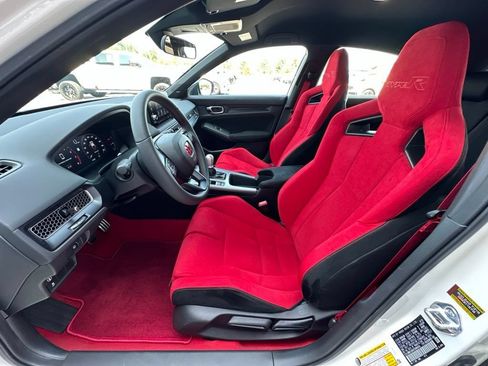 Used 2026 Honda Civic Type R image 6