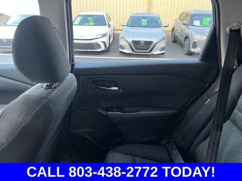 Used 2024 Nissan Rogue SV FWD image 14