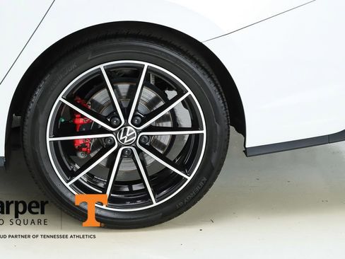 Used 2025 Volkswagen Jetta GLI Autobahn FWD image 43