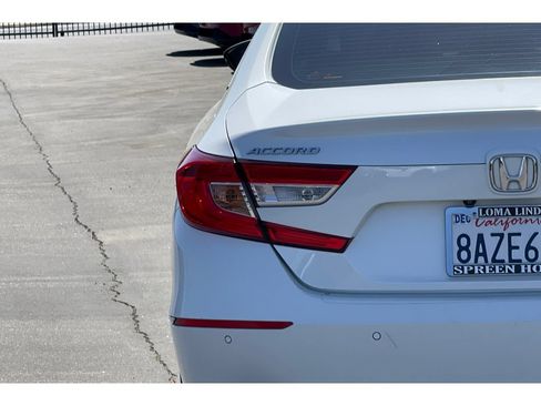 Used 2018 Honda Accord Touring image 47