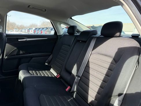 Used 2014 Ford Fusion SE image 11