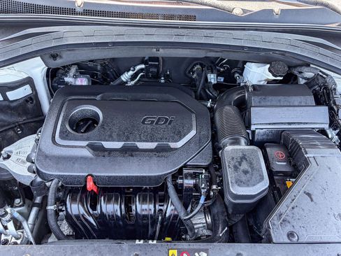 Used 2020 Hyundai Santa Fe SE image 24