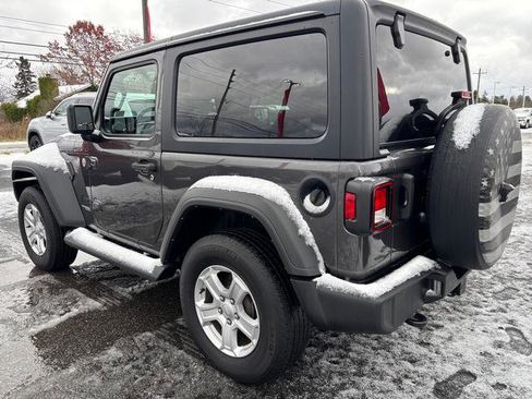 Used 2021 Jeep Wrangler Sport image 5