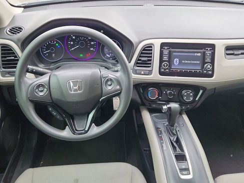 Used 2020 Honda HR-V LX image 10