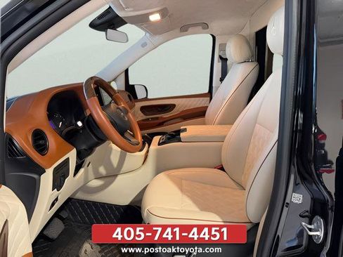 Used 2020 Mercedes-Benz Metris Passenger image 12
