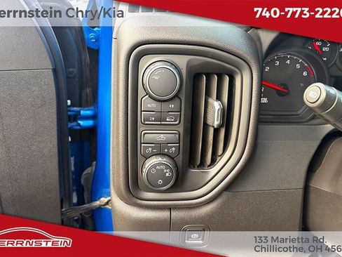 Used 2022 Chevrolet Silverado 1500 Custom AWD/4WD image 17
