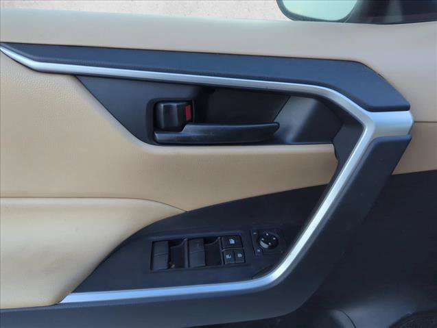 Used 2023 Toyota RAV4 LE FWD image 11