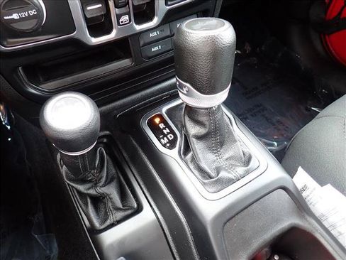 Used 2023 Jeep Wrangler Unlimited w/ Cold Weather Group AWD/4WD image 14