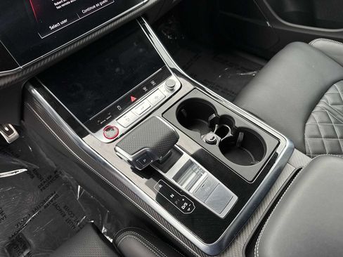Used 2024 Audi SQ8 Prestige image 22